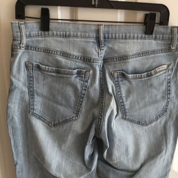 NWOT. Eddie Bauer Brand Women’s Size 6 Cropped Jeans With Embroidery - Picture 10 of 12